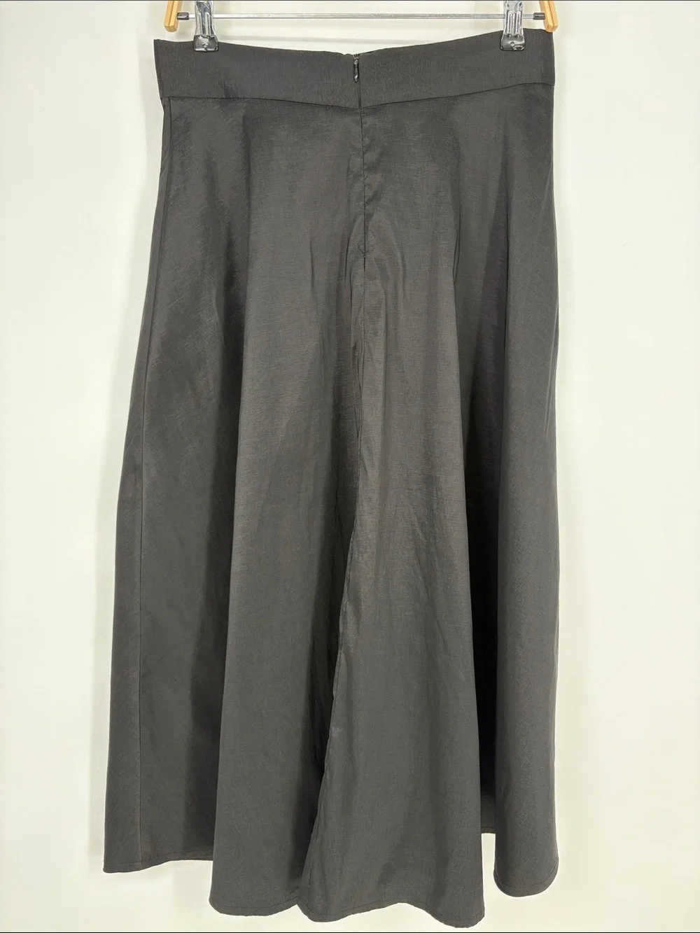 Ronni Nicole sleek black